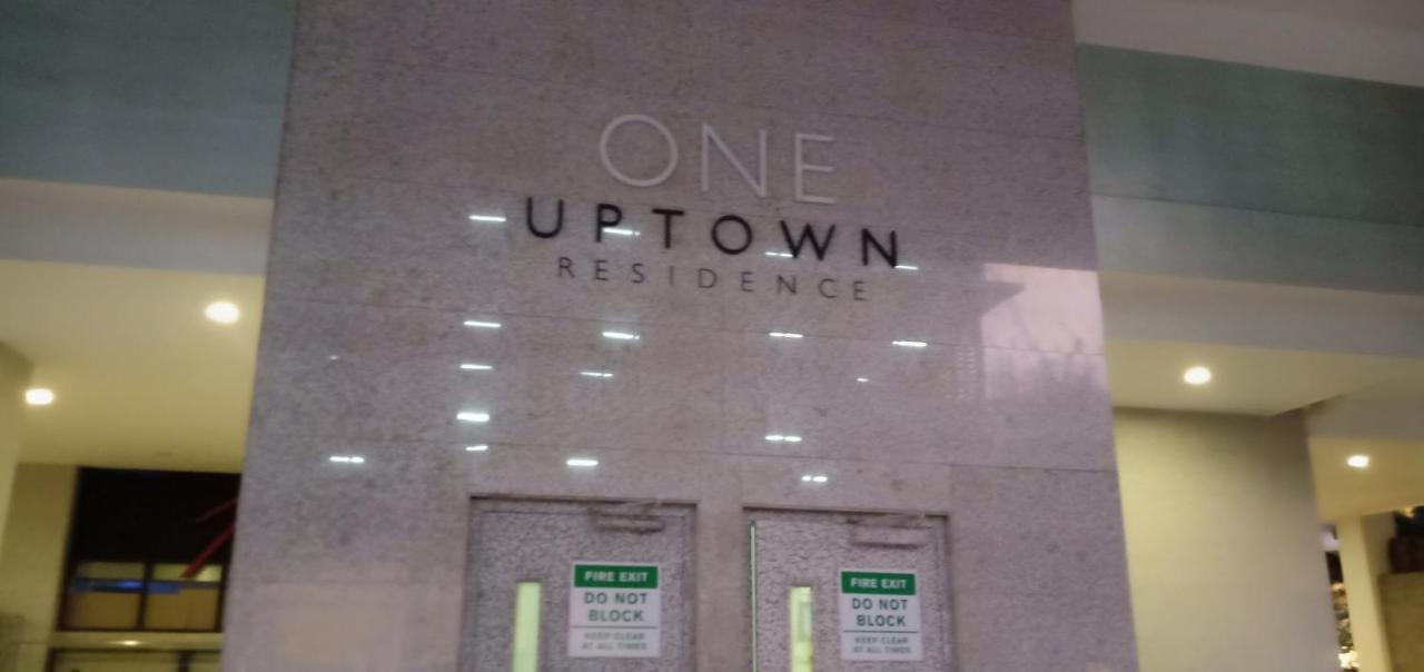 One Uptown Opposite Of Grandhyatt Hotel Manila Taguig City ภายนอก รูปภาพ