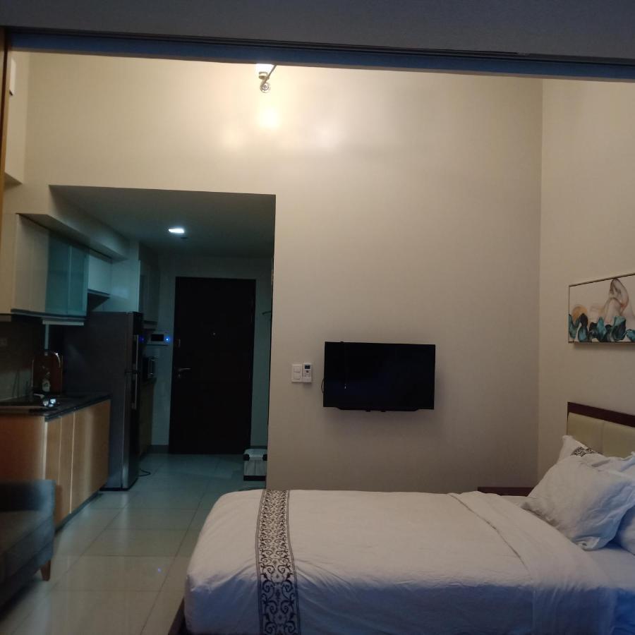 One Uptown Opposite Of Grandhyatt Hotel Manila Taguig City ภายนอก รูปภาพ